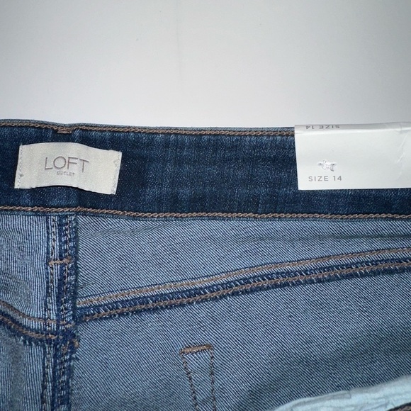 LOFT Curvy Skinny Jeans NWT Size 14 Dark Wash High Rise Ankle Stretch Denim - Picture 2 of 7